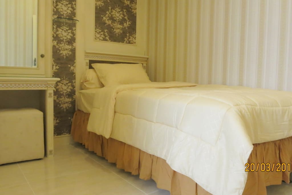 Guest Room 2