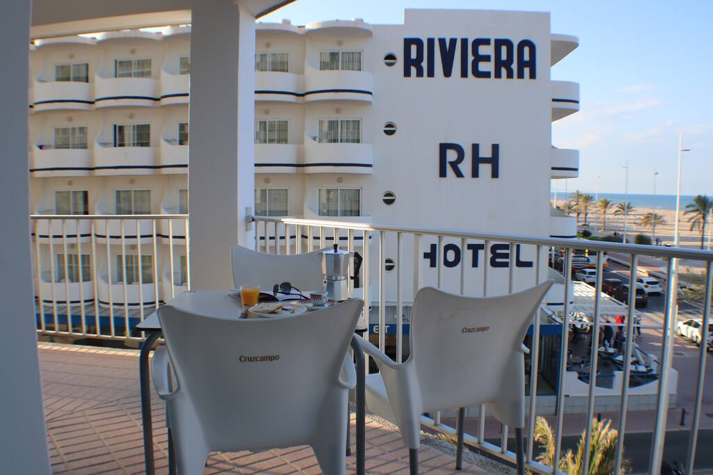 Vistas al hotel y paseo