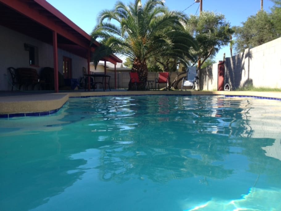 Non-chlorine, non-salt pool