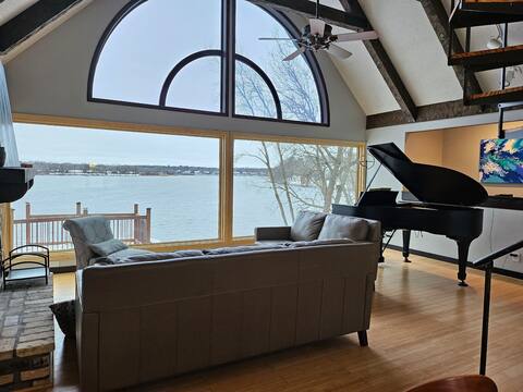 Wayzata Lakefront Retreat:Build your Best Memories