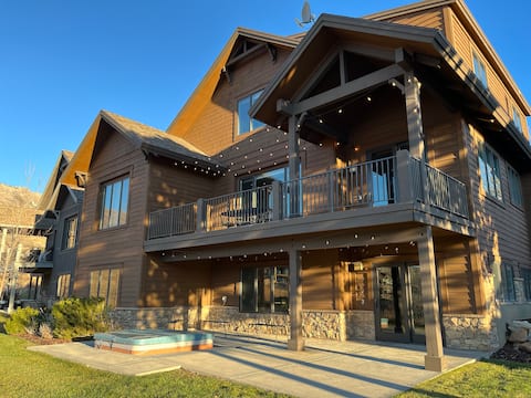 Spacious Mountain Home Perfect for Families