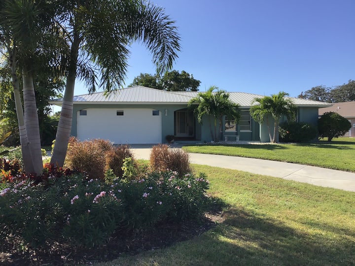 Beautiful 3 bedroom house 10 minutes from Beach Houses for Rent in Osprey, Florida, United