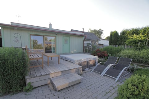 Cottage near the river and sea