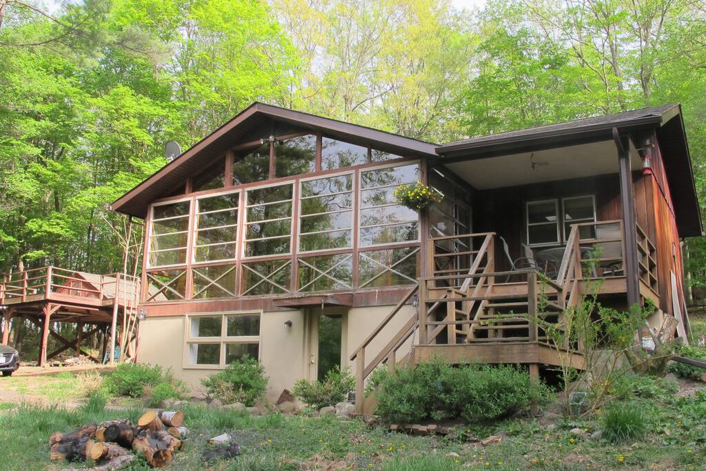 Woodsy Hudson Valley Retreat Houses for Rent in Blooming Grove, New
