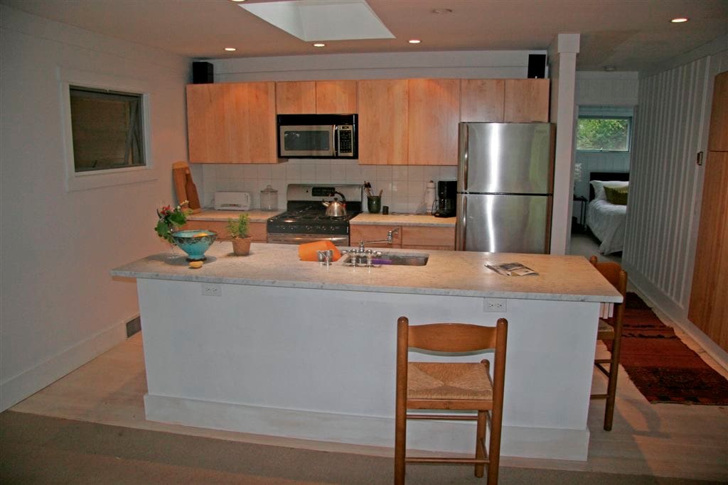 Marble island and new appliances