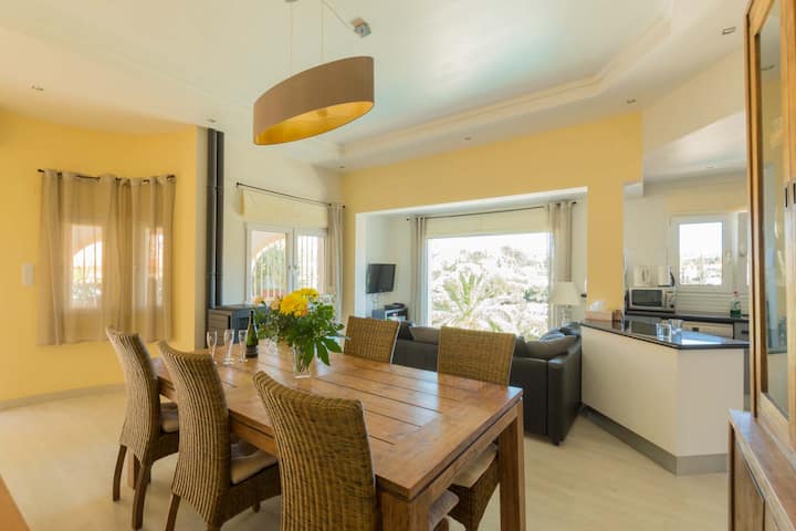 Comedor planta arriba