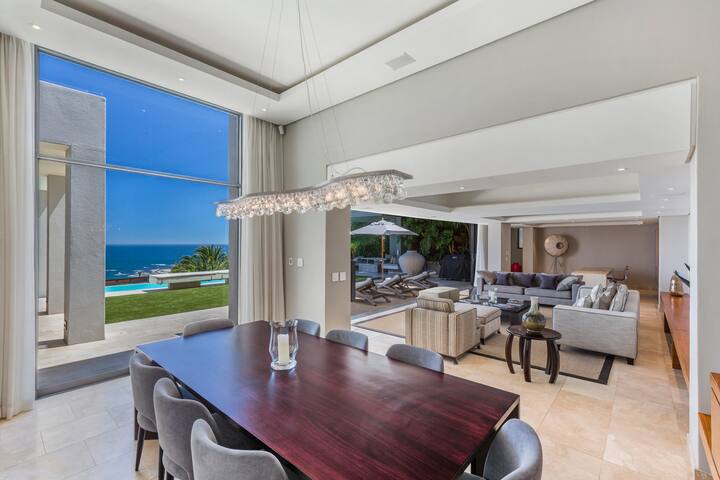 Luxury Villa, prime location, heated 18m long pool gallery image 5