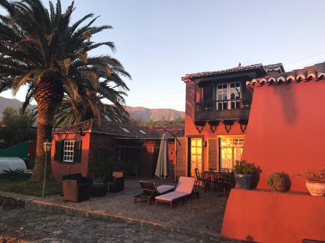Casa Verde,B&B Suite in 150 yrs old Canarias house