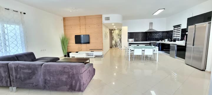 וילה גל  בריכה מחוממת    Vila Gal Heating Pool - Eilat