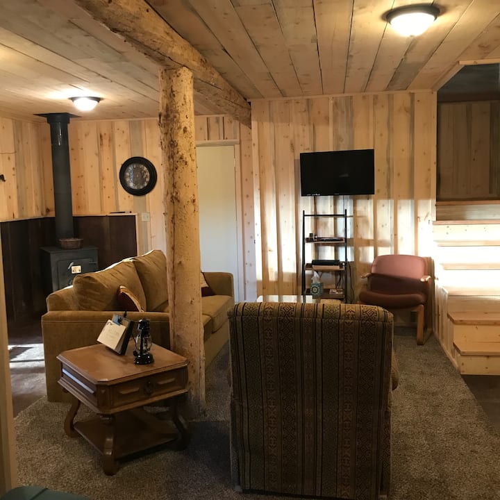 Livingroom & woodstove