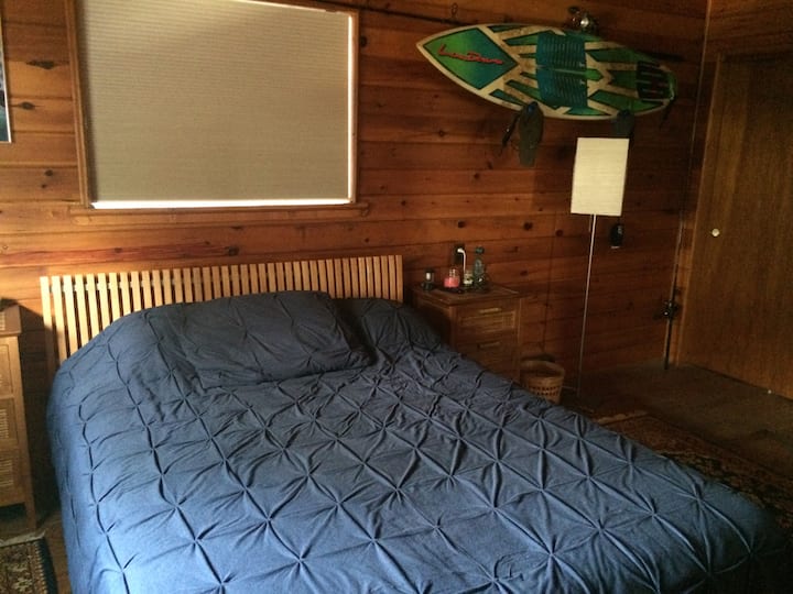 غرفة نوم الطابق الأول 