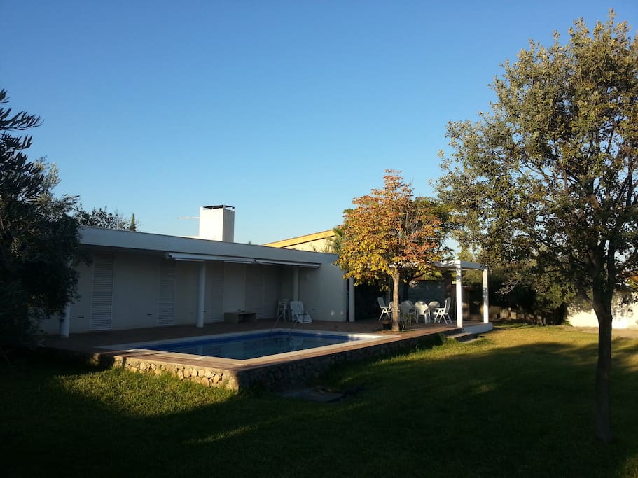 Vista general desde el jardín