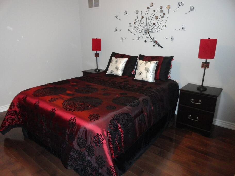 Queen bed