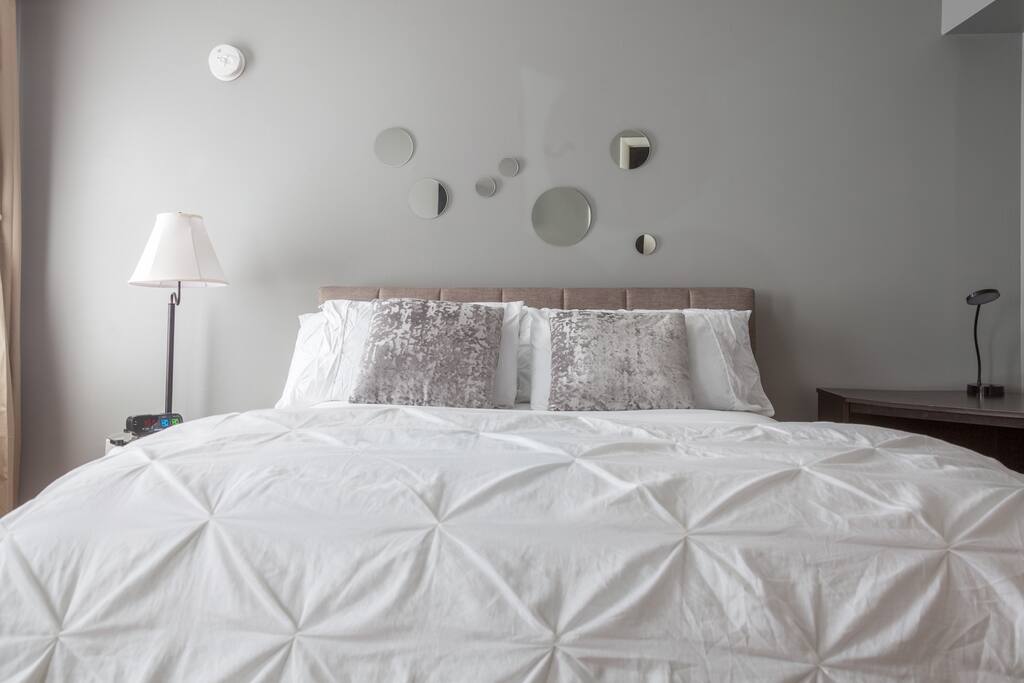 Comfortable queen bed