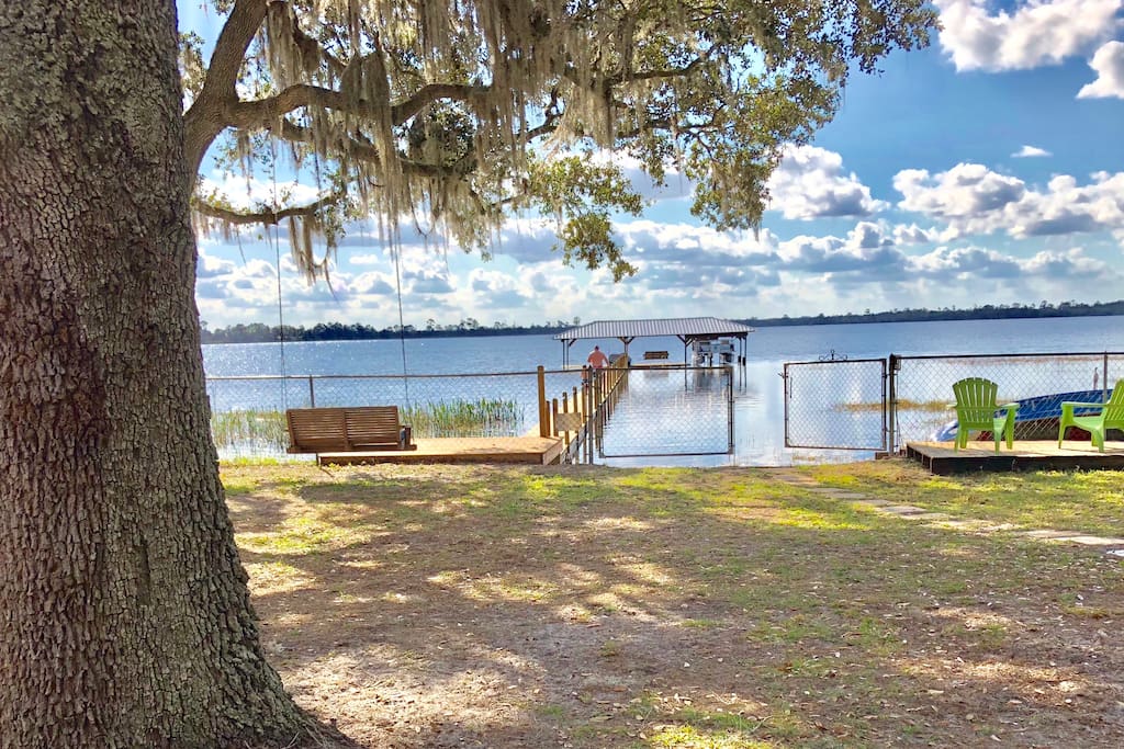 Lake Letta Lakehouse Houses for Rent in Avon Park, Florida, United States