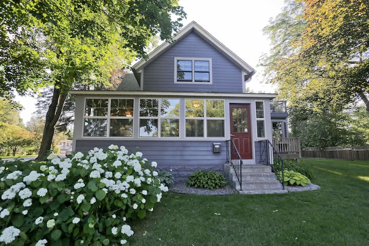 Charming Home Views St Croix River!