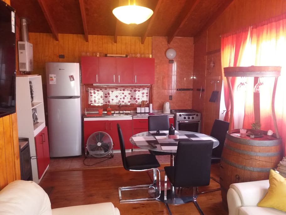 Cocina Americana y Comedor 2