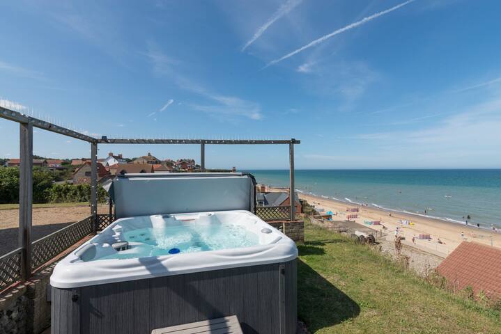 Admiral House Stunning Norfolk Beach Houses For In Admiral House Stunning Norfolk Beach