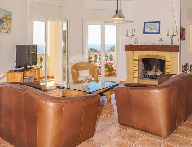 YourHouseInSpain-Villa mit Blick auf ganz Tossa gallery image 3