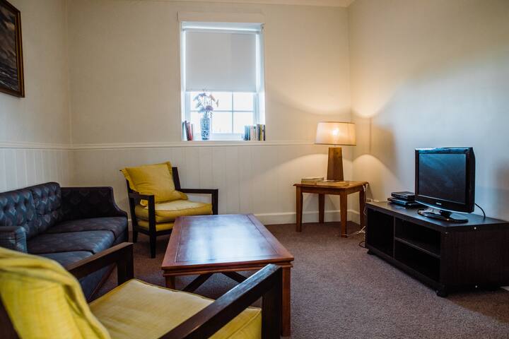 The Boatmans family house – Low Head Pilot Station gallery image 2