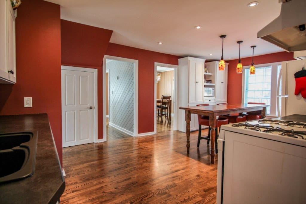 The Kitchen (shared with property manager)