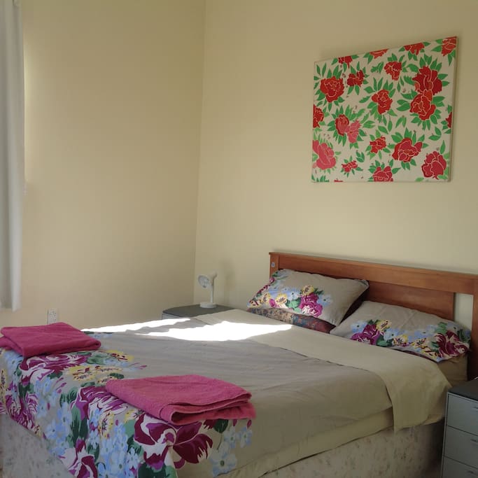 Guest bedroom