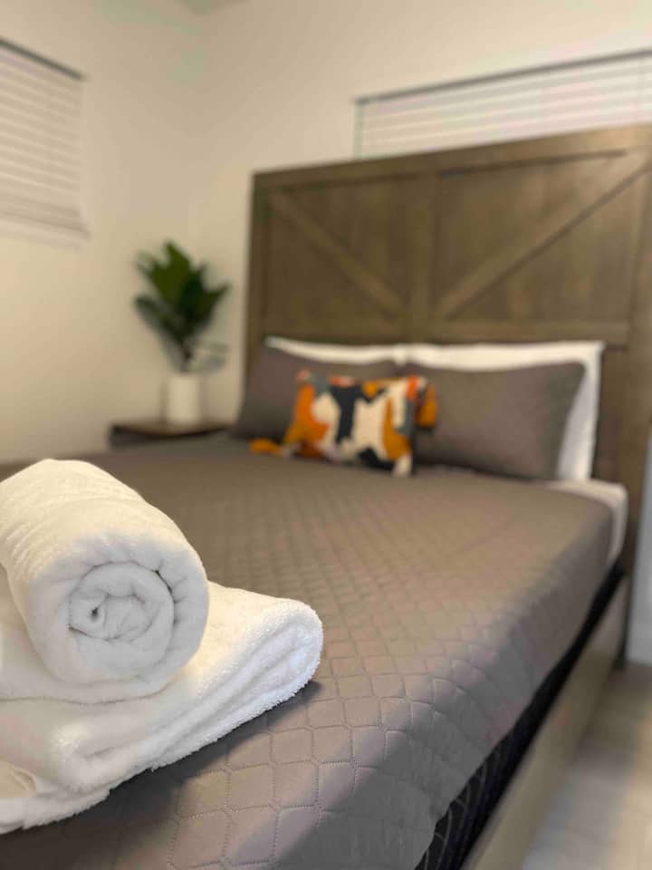 Dhoma e gjumit numër 2: Krevat dopio "Queen"