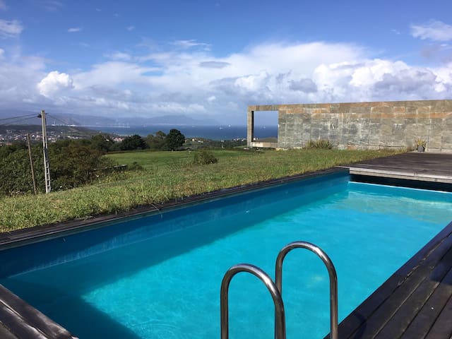 Barrika amazing design house with pool EBI 678