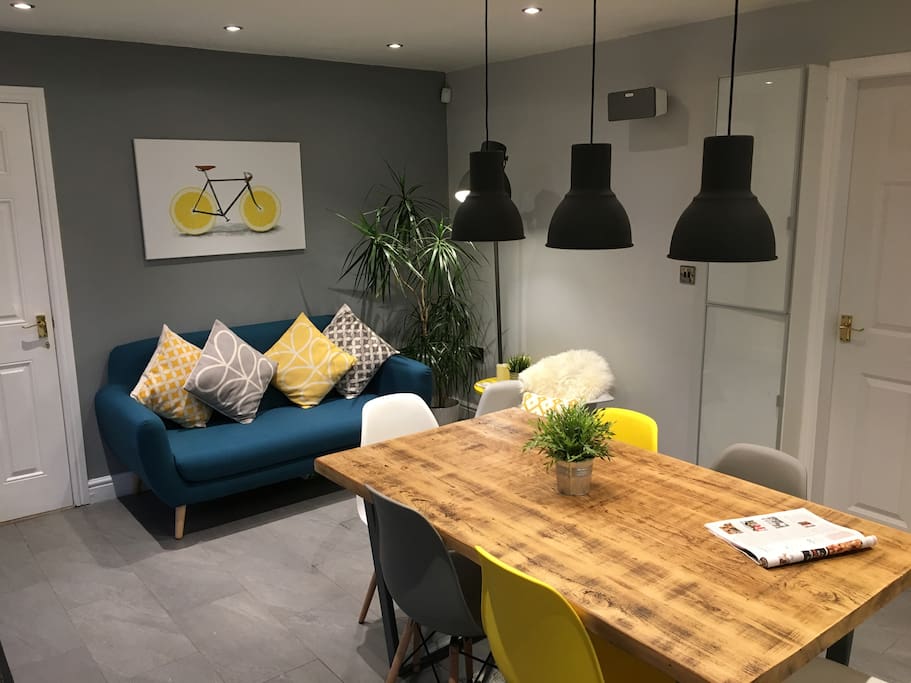 Kitchen / Lounge / Diner