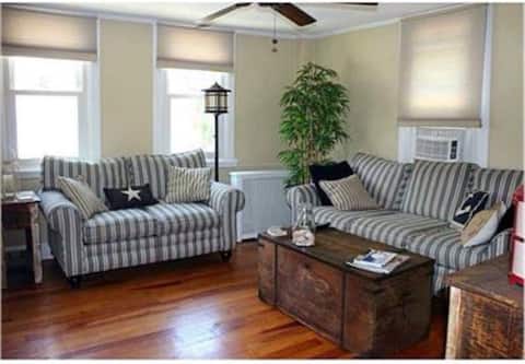 Brave Seaside Cottage, circa 1775