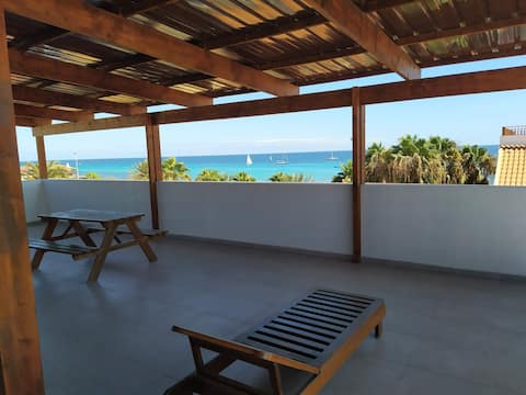 Wifi Surfzone Beachside Apt 3: Amazing Studio