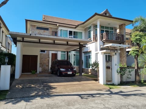 Modern private home in gated community
