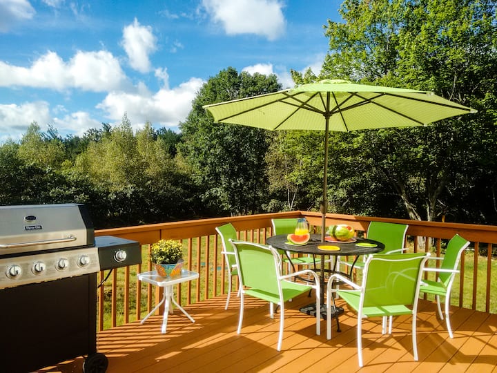Modern 5 Bedroom Luxury House- Nearby Lake,kayaks - Pocono Lake, PA