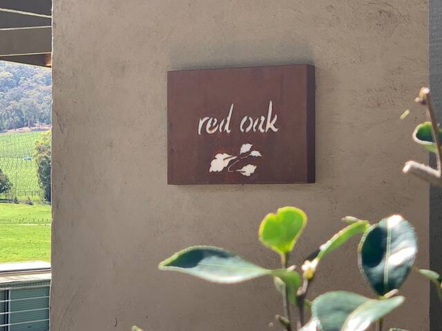 Red Oak Unit, Belaradah on Stefani Estate Vineyard gallery image 2