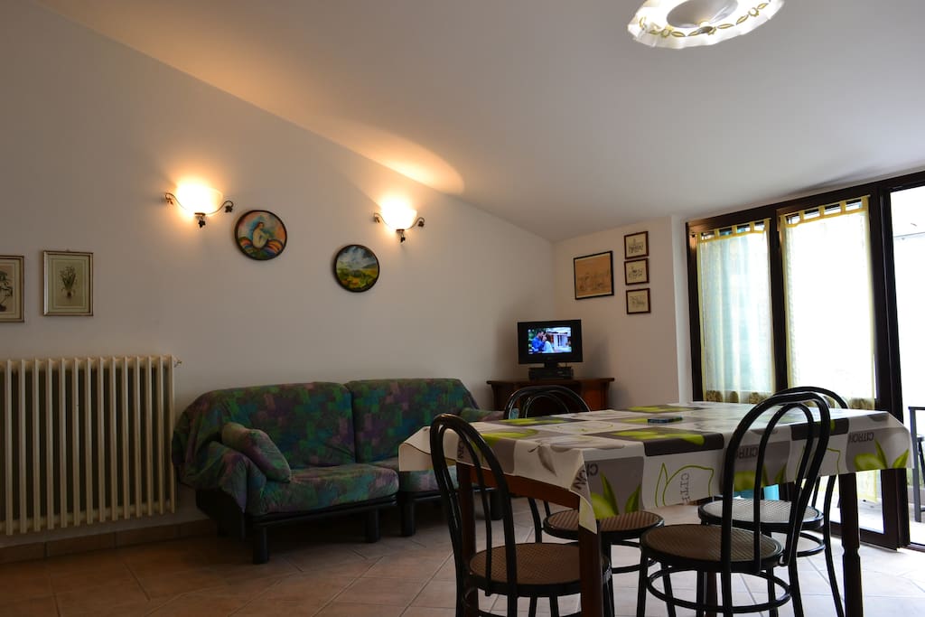 zona pranzo e soggiorno