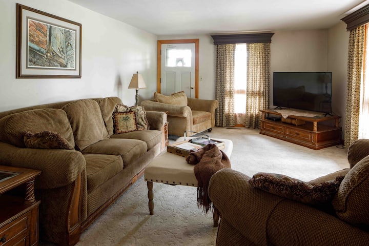 Mayberry On 8 In Amish Country Sleeps 12+ - Middlebury, IN