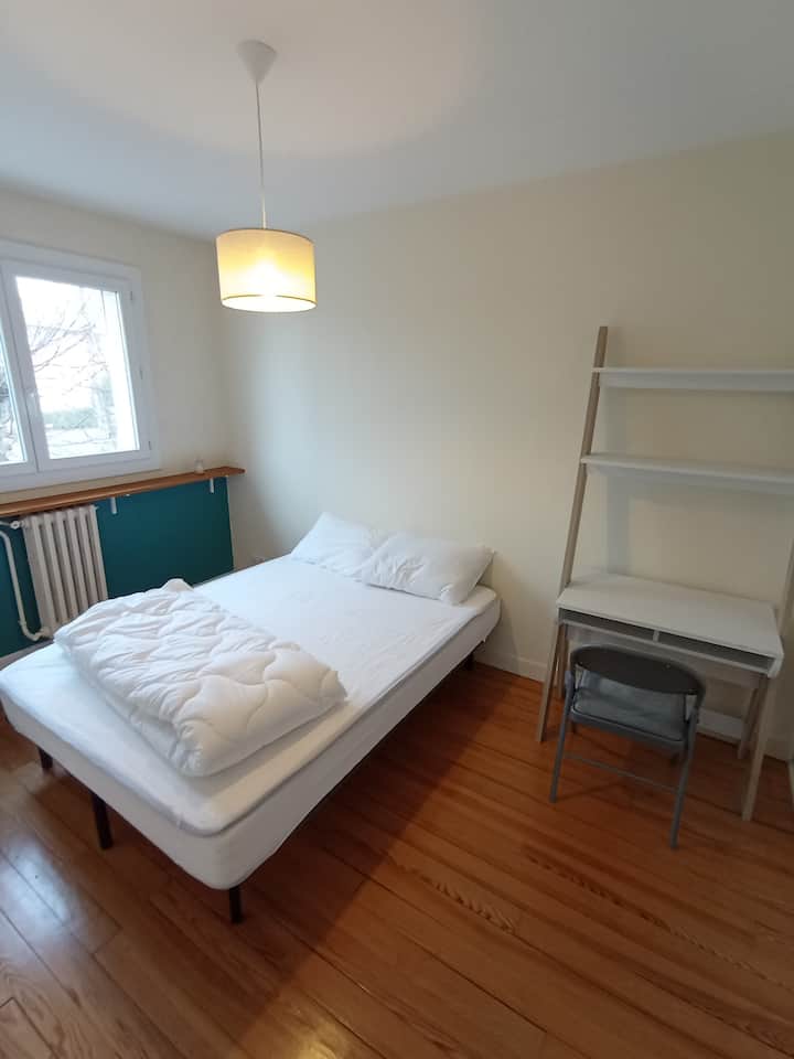 საძინებელი 1