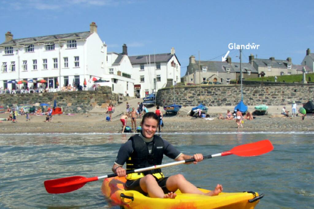 Fisherman's Cottage by the Sea Houses for Rent in Pwllheli, Gwynedd