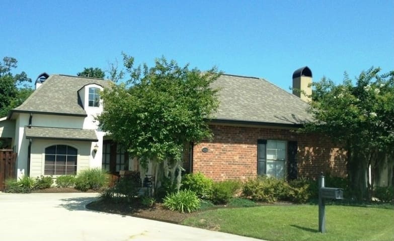 Spacious home w/ spa near casinos!