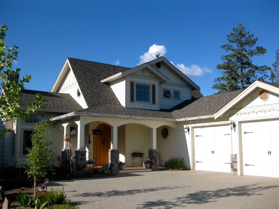 Cozy Westside Hideaway - Guest suites for Rent in West Kelowna, British