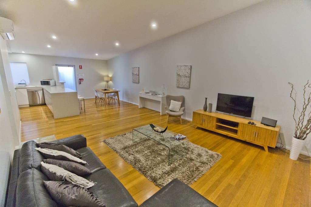 Open Plan Lounge, Kitchen, Dining