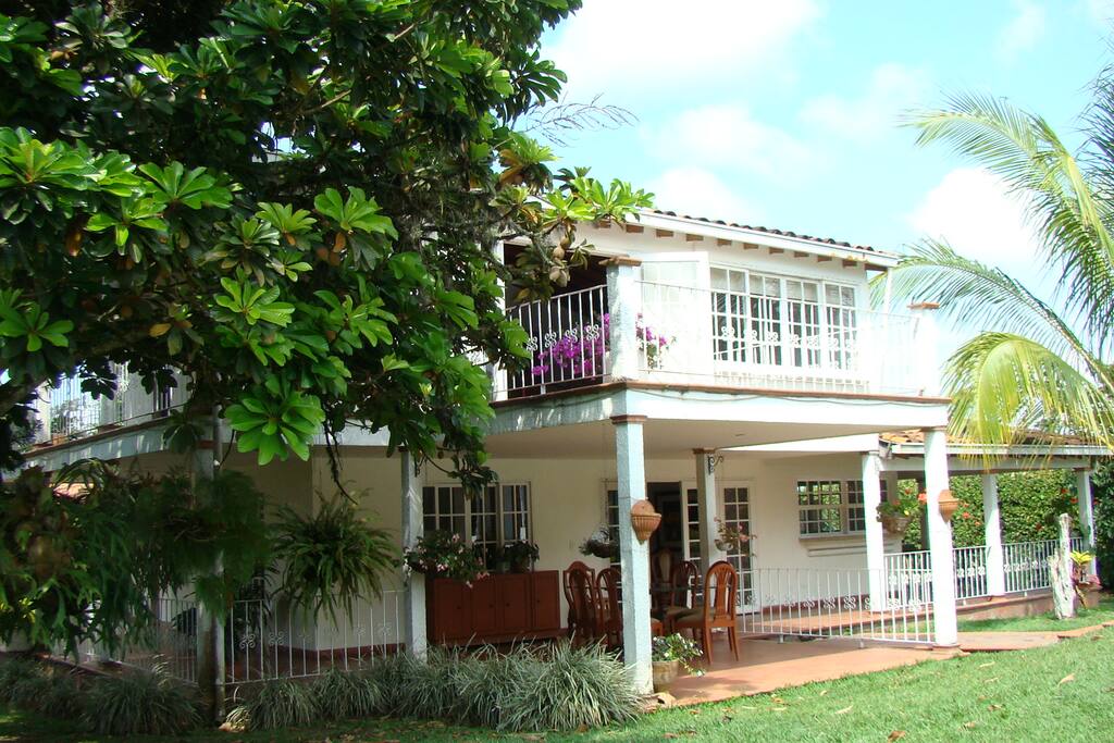 FAchada Casa Principal