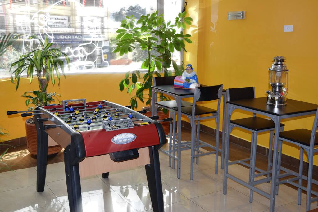 Futbolin y Mesa de Billar