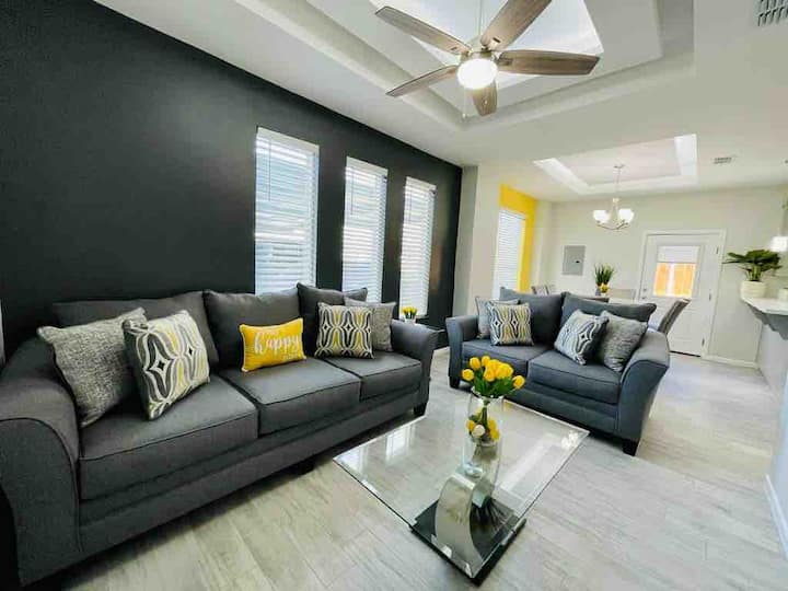 New Luxury SharyLand Condo best secure location Condominiums for Rent