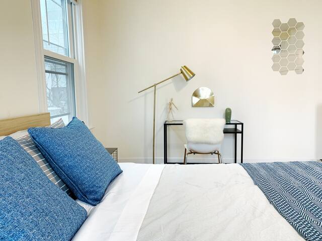 Best Location At Harvard University! Free Parking! gallery image 5
