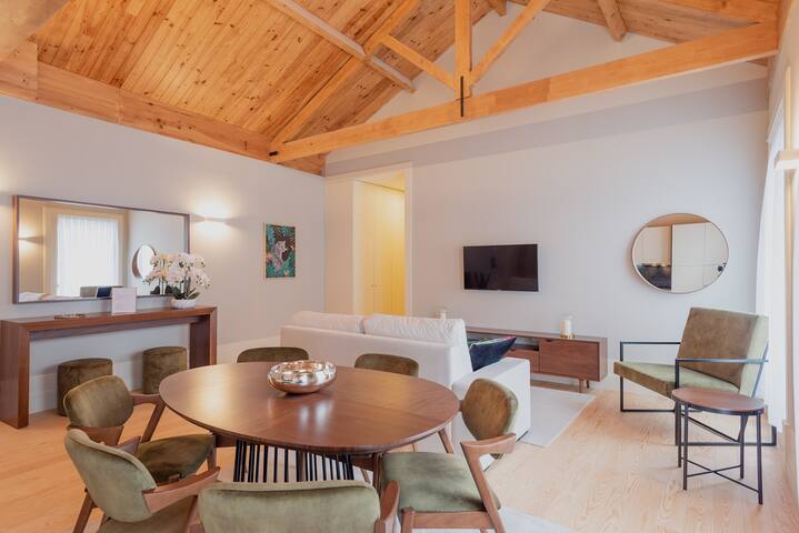 CC Downtown Palace – J gallery image 3