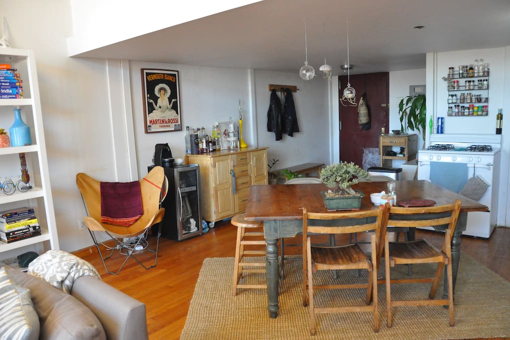 kitchen table; seats 6 easy
