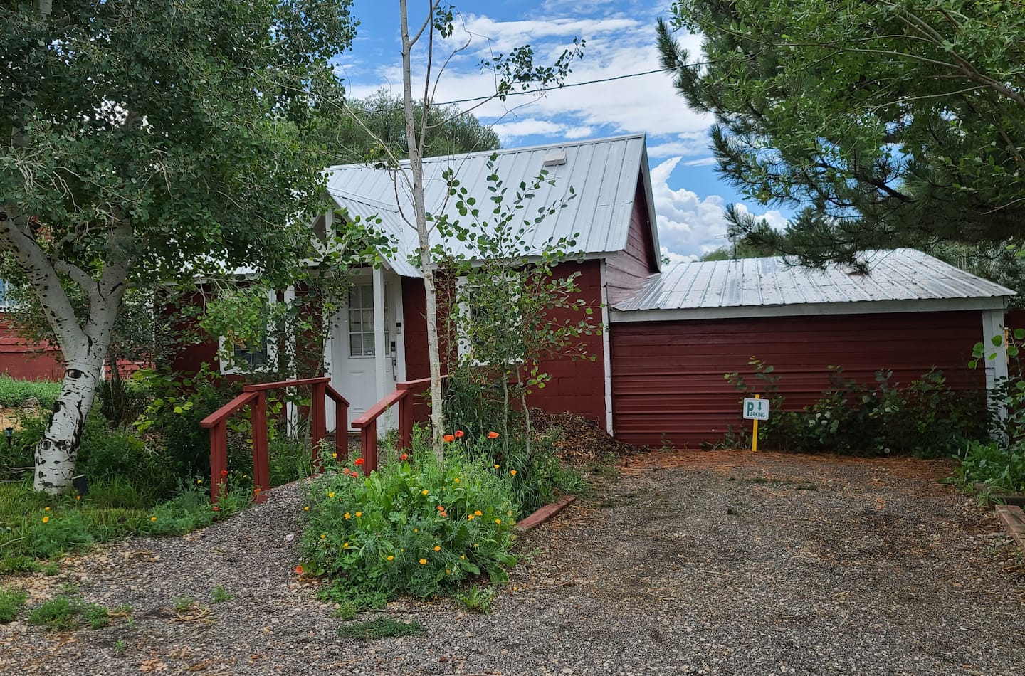 Caretaker's Cottage at London Spring Ranch
