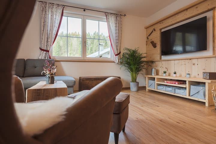 Holiday Apartment Craftsmen - Villa Salzweg - Bad Goisern