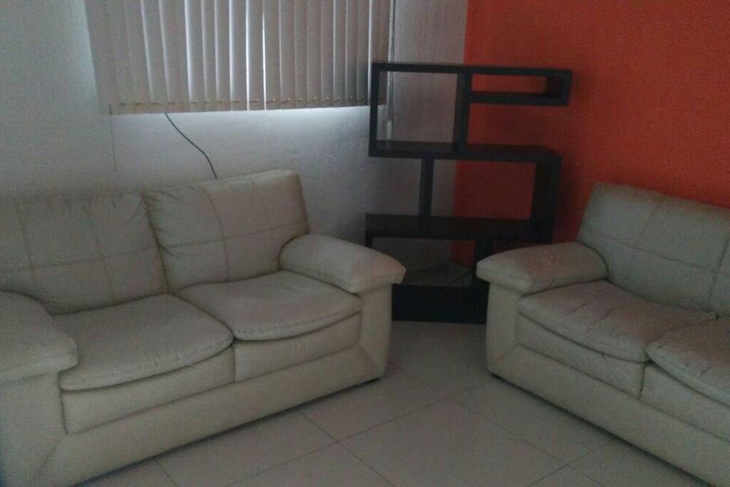 Cuenta con sala comedor